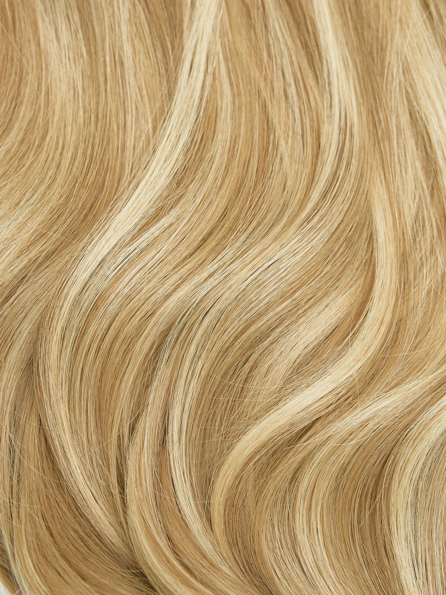 Sandy Blonde (P5B/18B) 50g Tape
